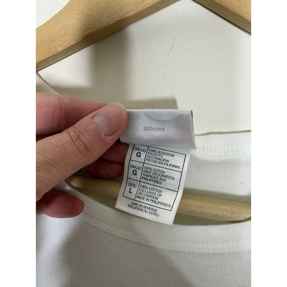 Vintage Disney Store Womens L Winnie The Pooh Shirt Short Sleeve White Snowflake - Picture 7 of 9